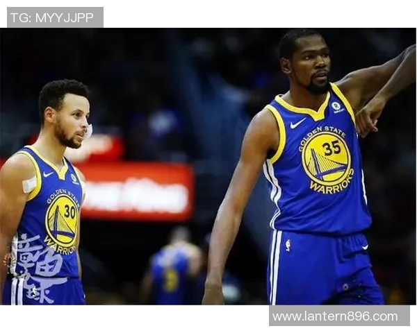 公牛队与骑士队历史交锋中最高得分记录分析与回顾