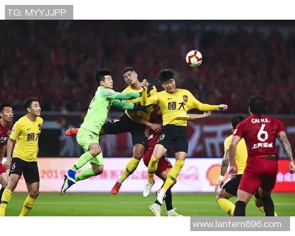 圣保利与波鸿激战正酣比分悬念迭起球迷期待精彩瞬间