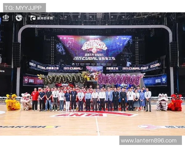 广州龙狮迎战江苏队全力争胜展现篮球魅力与团队精神 广州龙狮迎战江苏队全力争胜展现篮球魅力与团队精神